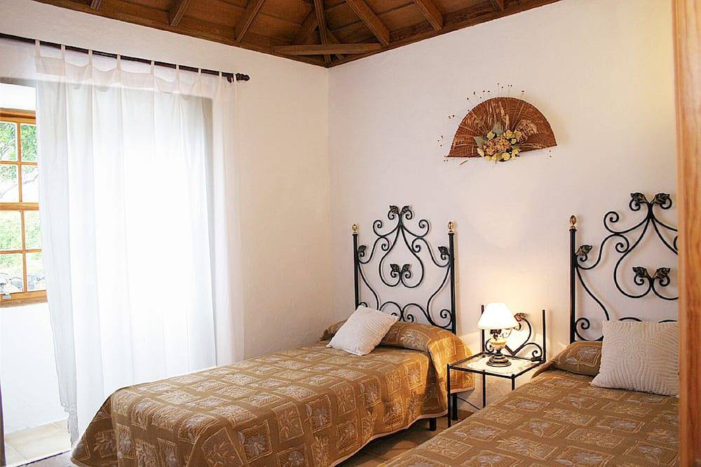 Casa Puente Roto, en el sureste de La Palma, vistas panorámica y tranquilidad. in Villa de Mazo, La Palma Sur