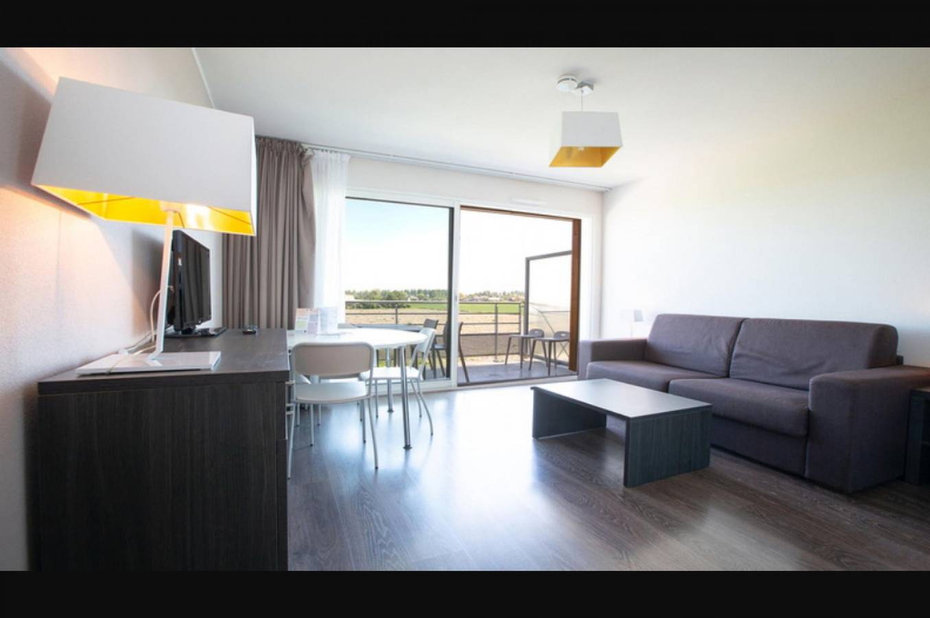 Apartamento entero, Apartamento de vacaciones para 4 personas con piscina in Roz-sur-Couesnon, Bahía del Monte Saint-Michel