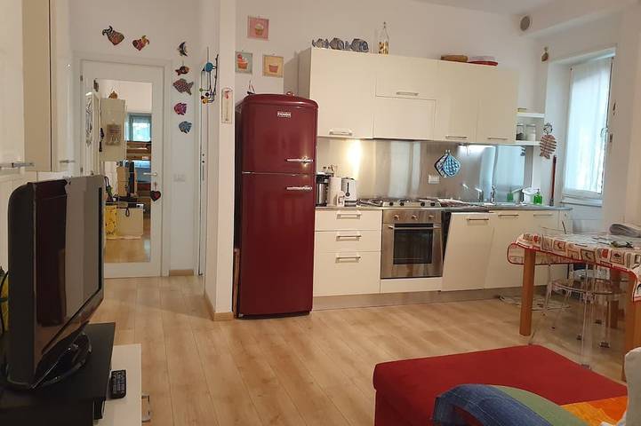 Holiday rental for 4 people, with balcony and pool as well as garden in Garda
