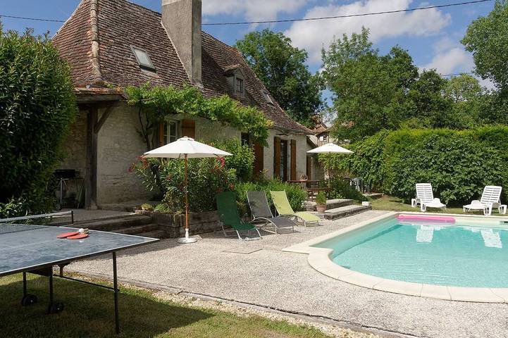 Gîte pour 7 personnes, avec jardin à Cavarc