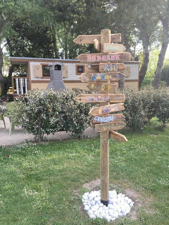 Gîte pour 4 personnes, avec piscine ainsi que terrasse et jardin à Barbentane - 2