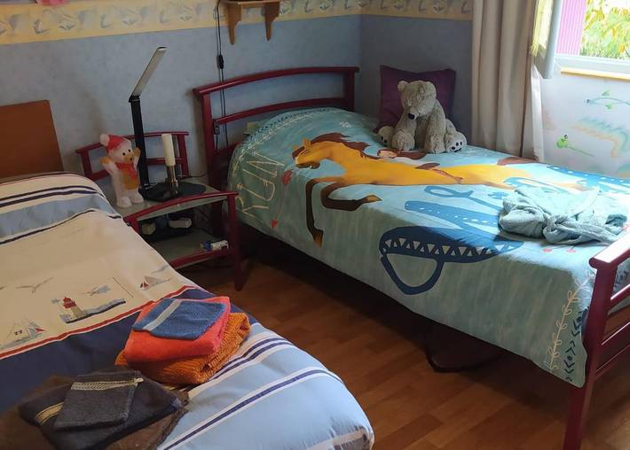 Chambre d’hôte pour 2 personnes, avec balcon ainsi que vue et jardin, adapté aux familles à Nantheuil