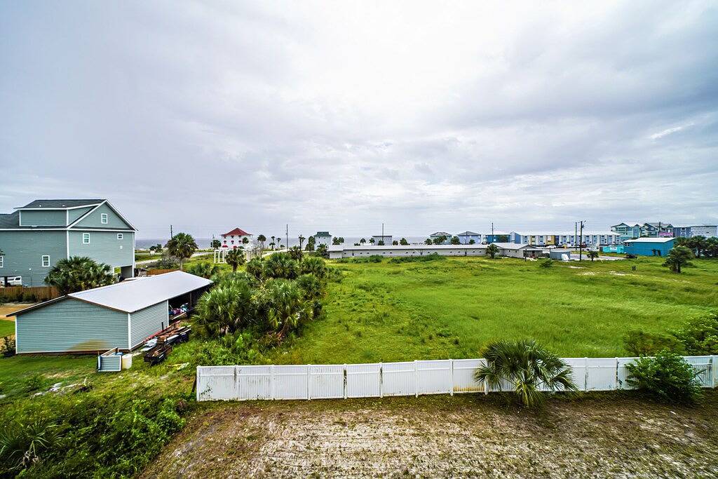 Partial Water Views, Boat Parking & Tanning Deck! in Saint Joe Beach, Emerald Coast