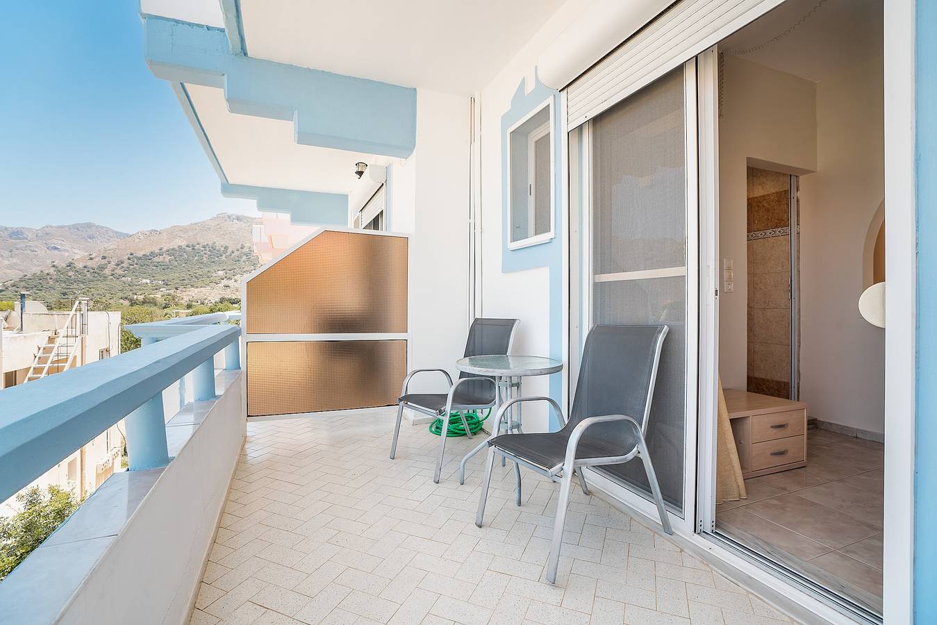 Vakantiehuis 'Olympus Tilos Apt Twin B1' met Zeezicht, Wifi en Airconditioning in Tilos