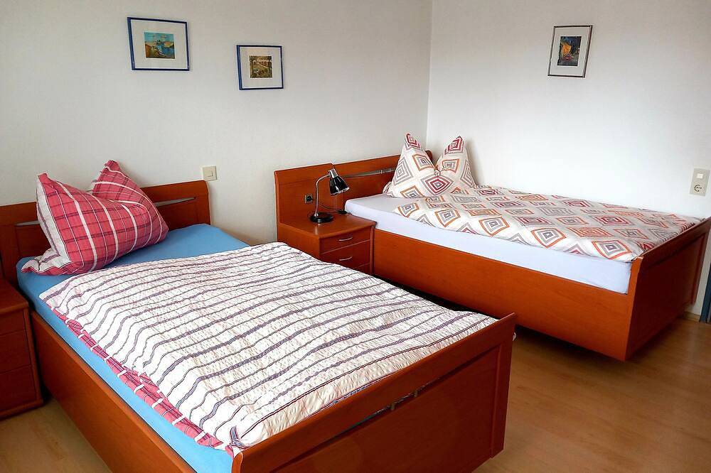 Ganze Wohnung, Nur für Firmen!\ngemütliche Monteurwohnung nähe Gießen mit eigenem Eingang. in Reiskirchen, Lahntal