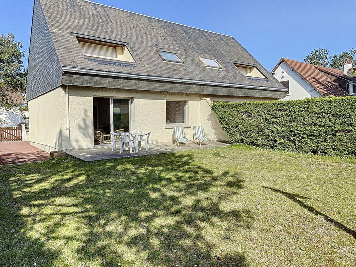 Gîte pour 4 personnes, avec Terrasse et Jardin à Jullouville