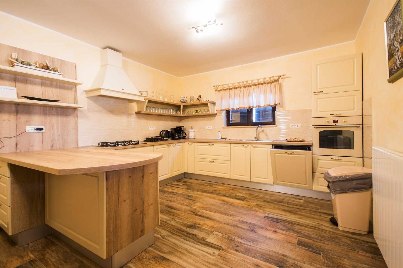 Ganze Wohnung, Ferienhaus Villa Dino & Karla in Žminj, Zentralistrien