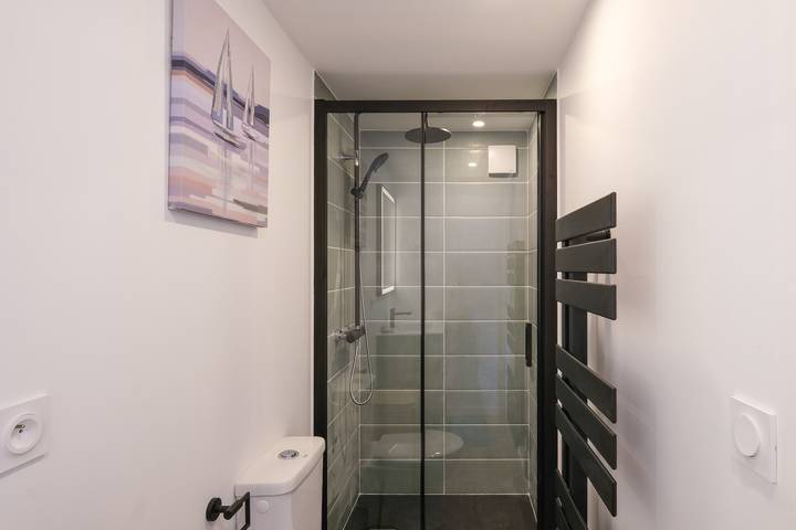 Apartamento entero, Apartamento de vacaciones para 2 personas con terraza in Saint-Nazaire, Côte de Jade