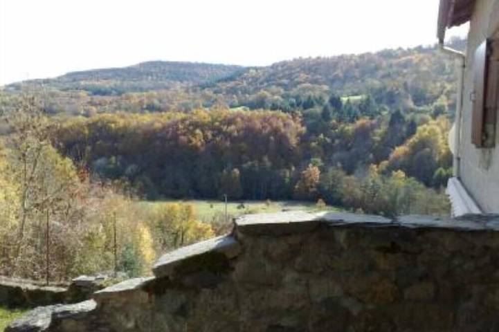 Maison de vacances pour 6 personnes, avec piscine et balcon ainsi que sauna et jardin, animaux acceptés à Saint-Nectaire