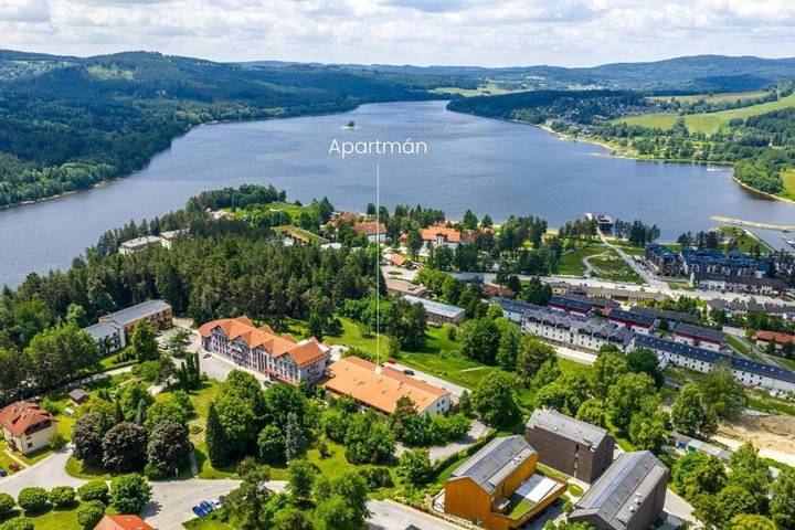 Ferienwohnung für 4 Personen, mit Balkon und Terrasse sowie Garten und Sauna