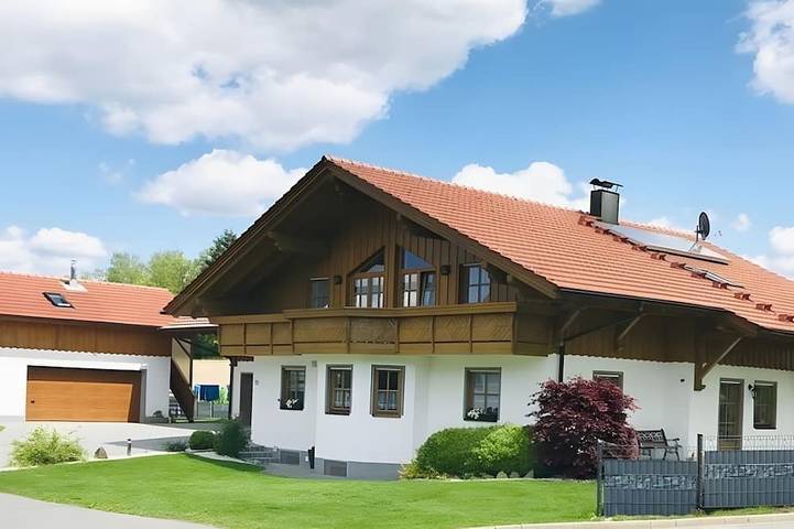 Ferienwohnung für 4 Personen, mit Garten und Balkon in Achslach