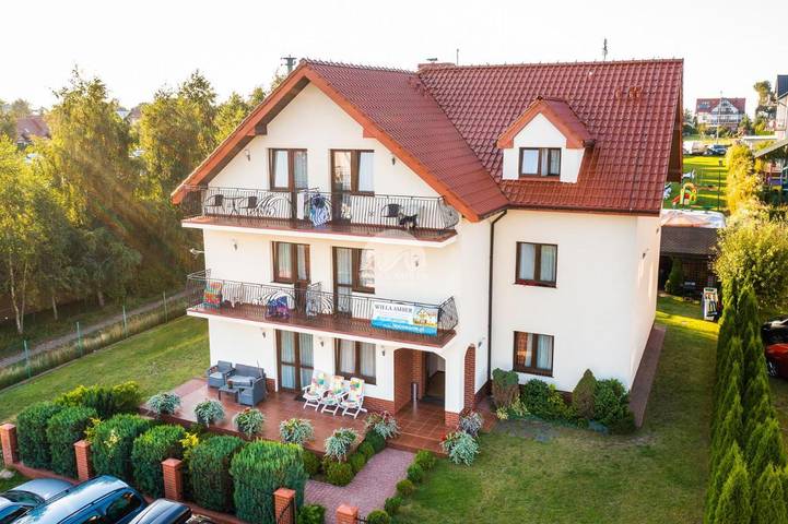 Apartament wakacyjny dla 4 osób, z ogród i taras w Jarosławiec