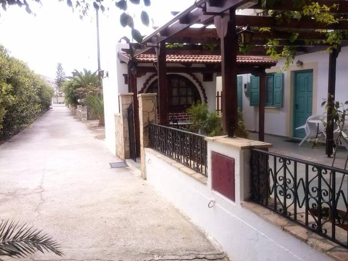 Maison d’hôte pour 4 personnes, avec jardin ainsi que piscine et terrasse dans Matala - 3