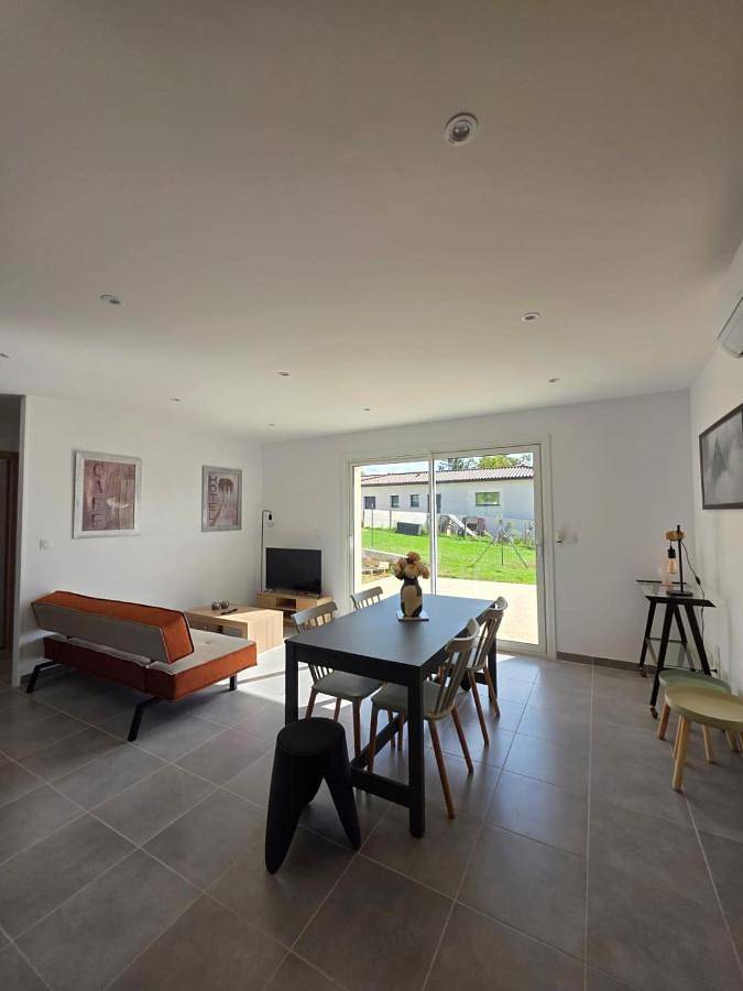 Location de vacances pour 4 personnes, avec jardin à Châteauneuf-sur-Isère - 3