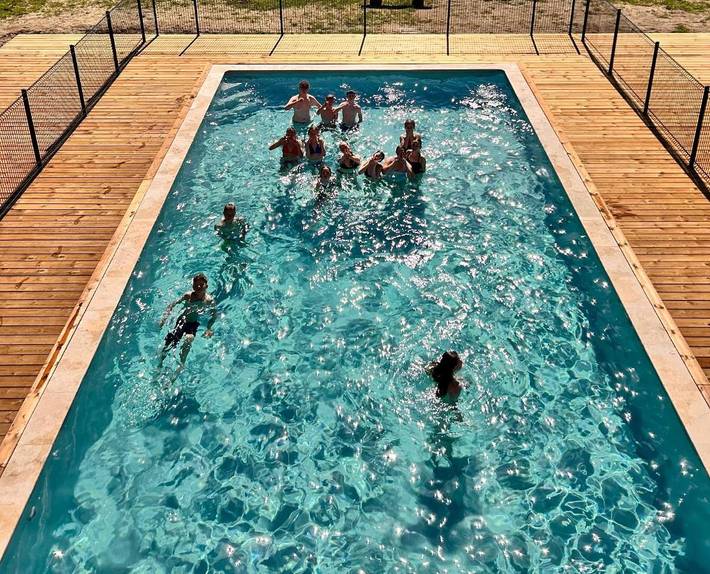 Gîte pour 2 personnes, avec piscine et balcon ainsi que jardin et vue à Meymac - 2