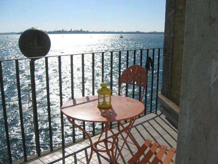 BnB für 3 Personen, mit Balkon und Terrasse sowie Garten und Ausblick in 