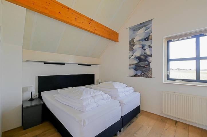 Ferienhaus für 8 Personen, mit Terrasse und Sauna sowie Balkon/Terrasse in Julianadorp - 4