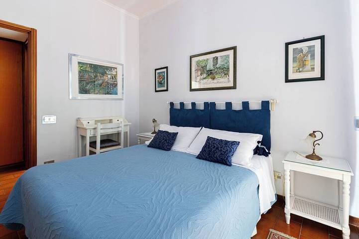 Ganze Wohnung, \"Welcome Home\" Wohnung 5 Minuten vom Meer und 25 Minuten von Rom entfernt in Ostia, Rom