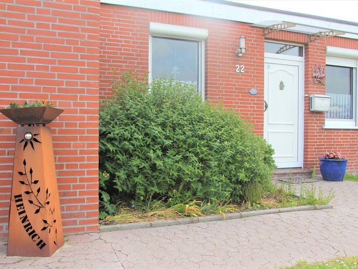 Ferienhaus für 2 Personen, mit Terrasse und Garten in Dornum