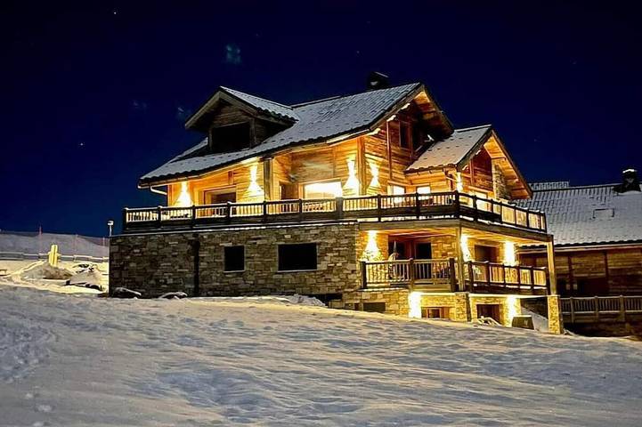 Chalet for 15 people, with sauna and balcony - 1