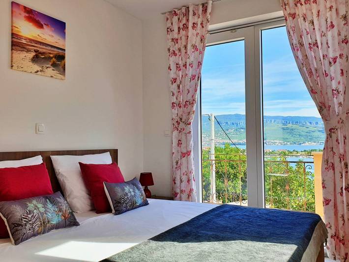 Appartement entier, Apartment Rebeka - sea view, 160 m from sea, terrace, balcony, playground in Silo (Krk), Krk