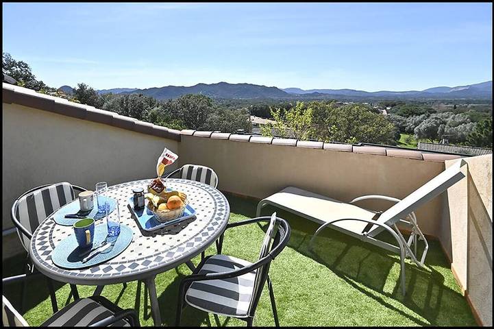 Appartement de vacances pour 2 personnes, avec jardin et balcon à Porto-Vecchio