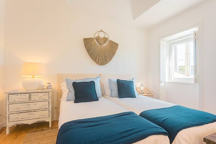 Location de vacances pour 9 personnes, avec terrasse et jardin dans Colares - 3