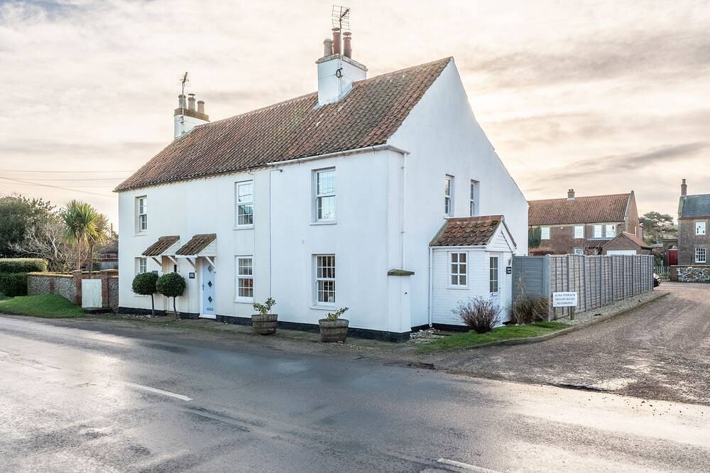 Samphire Cottage (Bs), Brancaster Staithe, Norfolk in Brancaster Staithe, Norfolk Coast