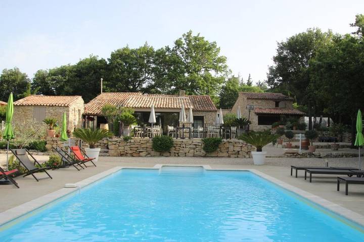 Maison de vacances pour 4 personnes, avec Terrasse et Jardin ainsi que Piscine et Vue à Murs