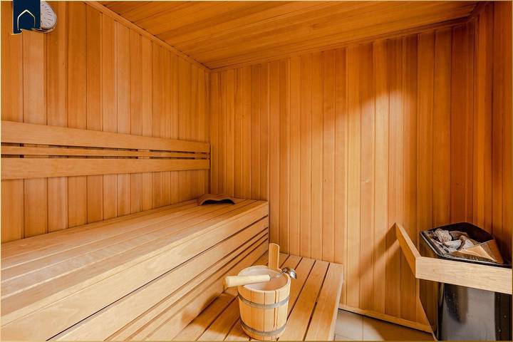 Ferienwohnung für 4 Personen, mit Garten und Ausblick sowie Seeblick und Sauna in Zirchow - 2