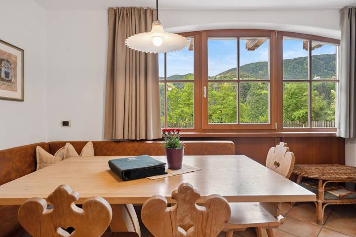 Appartamento per 5 persone, con giardino, con animali domestici a Fiè allo Sciliar