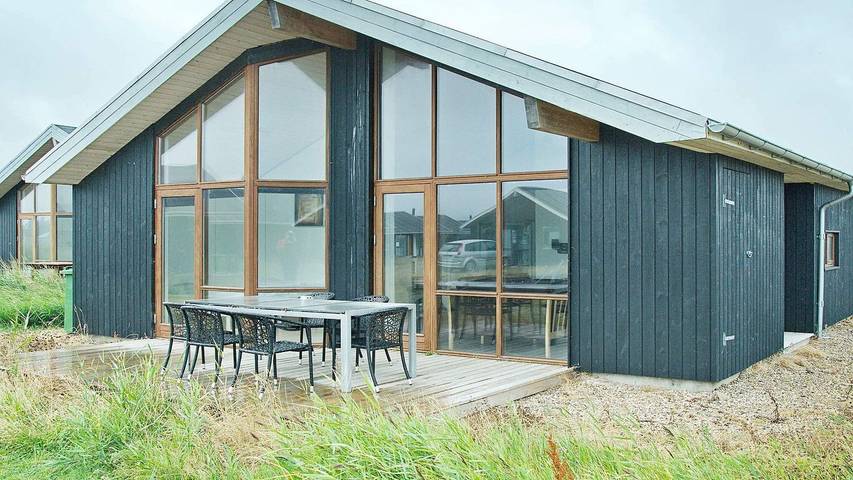 Ferienhaus für 8 Personen, mit Whirlpool und Terrasse sowie Sauna in Nissum Fjord
