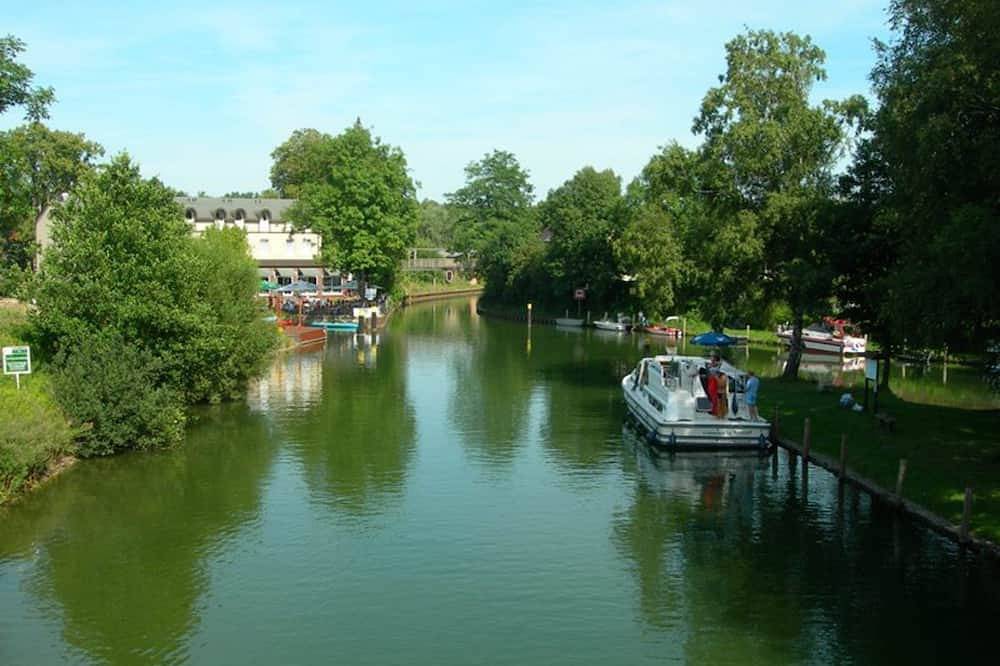 Entire apartment, Vacation Apartment in Strasen - Vacation Apartment in Strasen in Strasen, Wesenberg