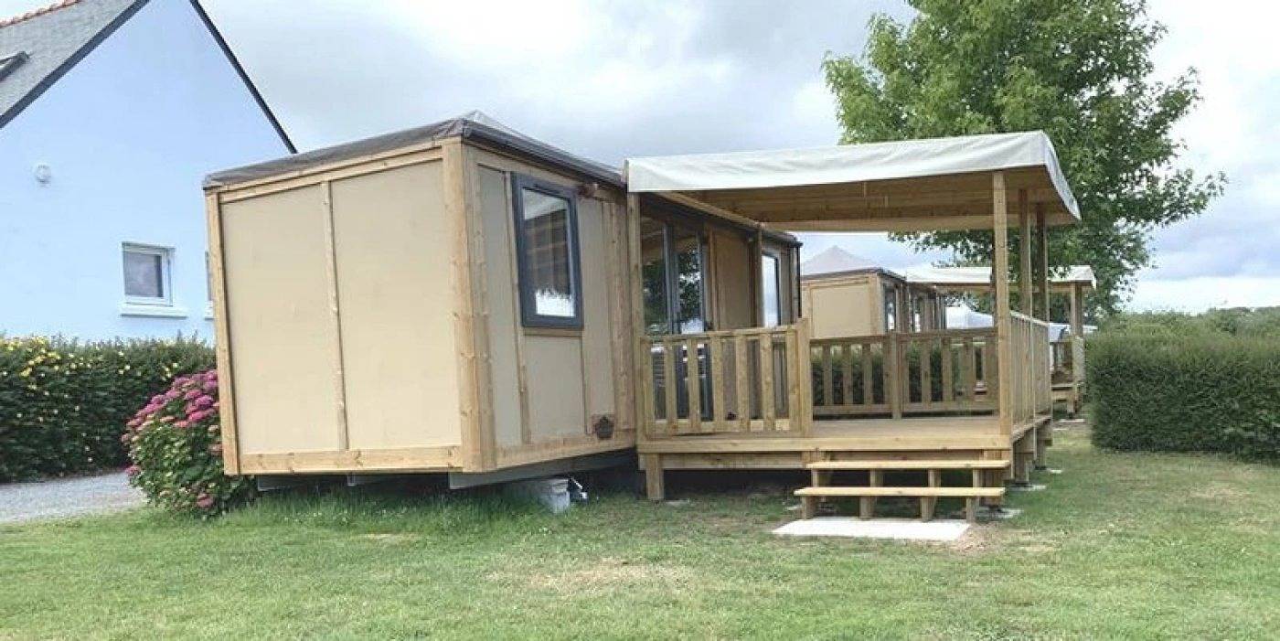 Camping 4 étoiles 500m plage locatif 15m2 - sanitaires communs in La Forêt-Fouesnant, Côte de Cornouaille