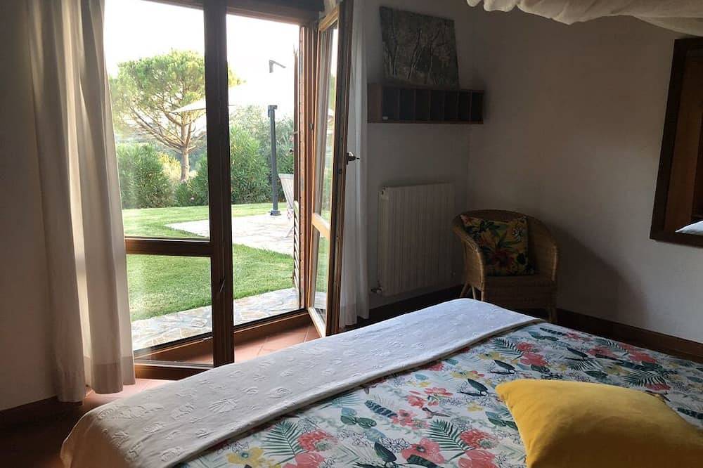 Romantic Hideaway in an Old Olive Grove - Ecotourism - Huge Pool - E-Charger in Campagnatico, Provincie Grosseto