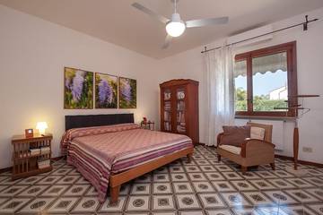 Villa for 5 Guests in Palermo, Palermo Province, Picture 1