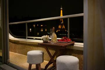 Maison d’hôte pour 2 personnes, avec terrasse et vue, animaux acceptés près de la Tour Eiffel