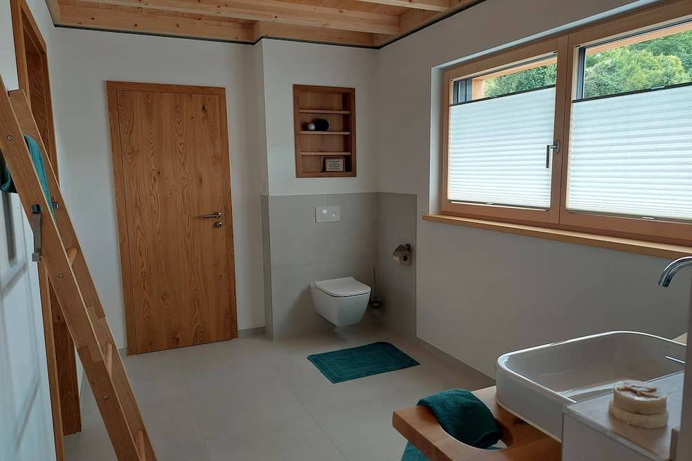 Ferienhaus 61 mit Gartensauna, Terrasse & Garten - wohn-gesund & ökologisch. in Burg Eltz, Burgen (Mosel)
