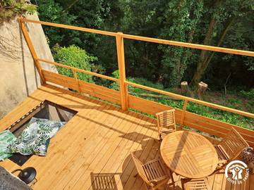 Gîte pour 5 personnes, avec terrasse à Le Bez