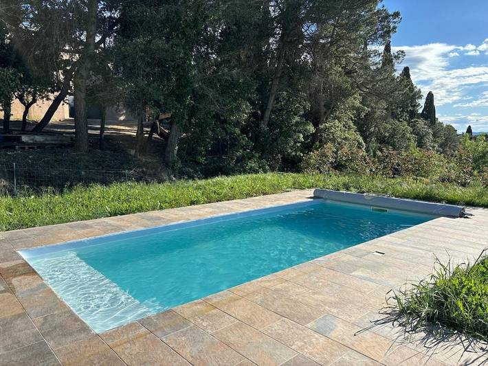Location de vacances pour 6 personnes, avec Terrasse et Jardin ainsi que Piscine et Vue à Palaja - 2