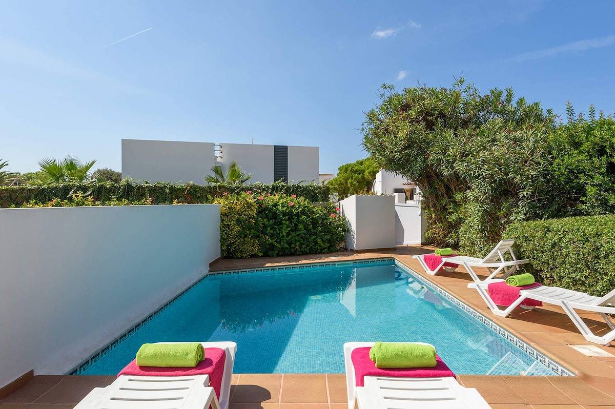 Villa Gavina in Cala Blanca, Ciudadela