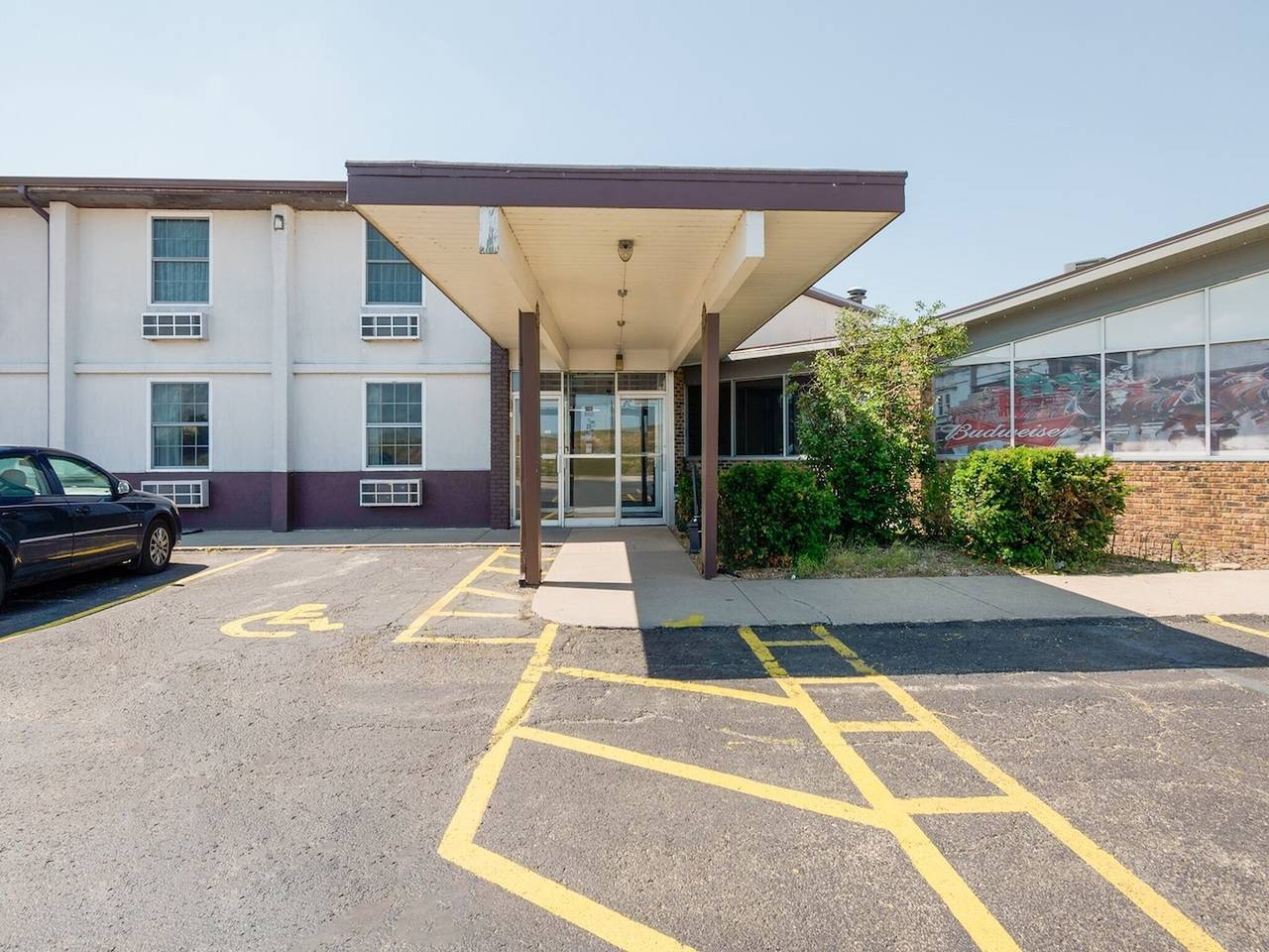 Apartamento entero, Cama tamaño king | Se permite fumar | Morton, Illinois in Morton, Illinois