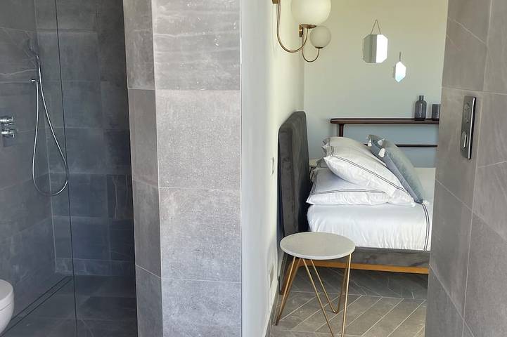 Location de vacances pour 8 personnes, avec jacuzzi et jardin, animaux acceptés dans Plage de Fautea - 4