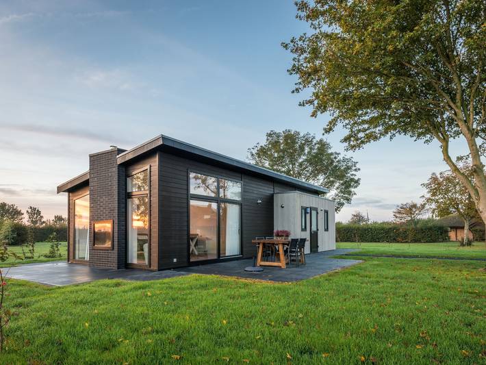 Ferienhaus für 4 Personen, mit Terrasse und Garten in Herkingen