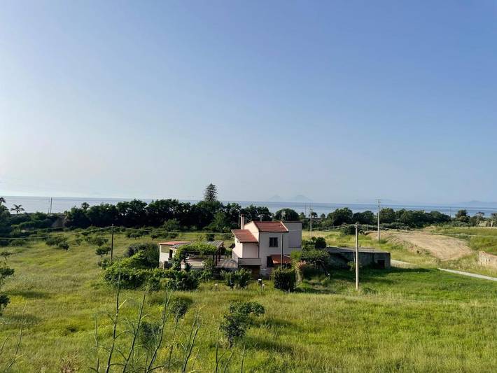 Villa voor 6 personen, with Balkon and Terras as well as Tuin and Uitzicht in Capo d'Orlando