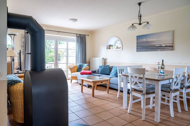 Ganze Wohnung, "Ferienwohnung Silbermöwe: Ihr perfekter Rückzugsort an der Nordsee!" in Nordfriesische Inseln (Schleswig-Holstein) (Schleswig-Holstein), Borgsum