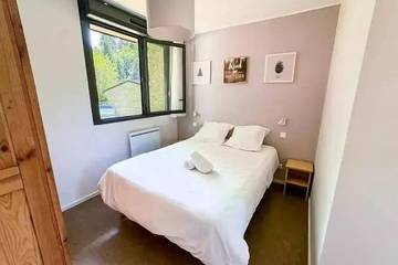 Gîte pour 6 Personnes dans Champs-sur-Tarentaine-Marchal, Région de Mauriac, Photo 4