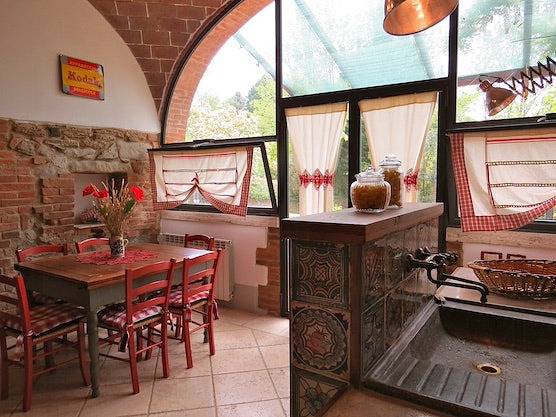 Haus mit privatem Pool inmitten der Olivenbäume von Siena in Rapolano Terme, Chianti