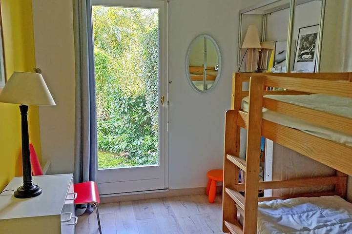 Appartement entier, Bel appart avec jardin prive, dans un parc clos avec piscine et tennis in Deauville, Région de Lisieux