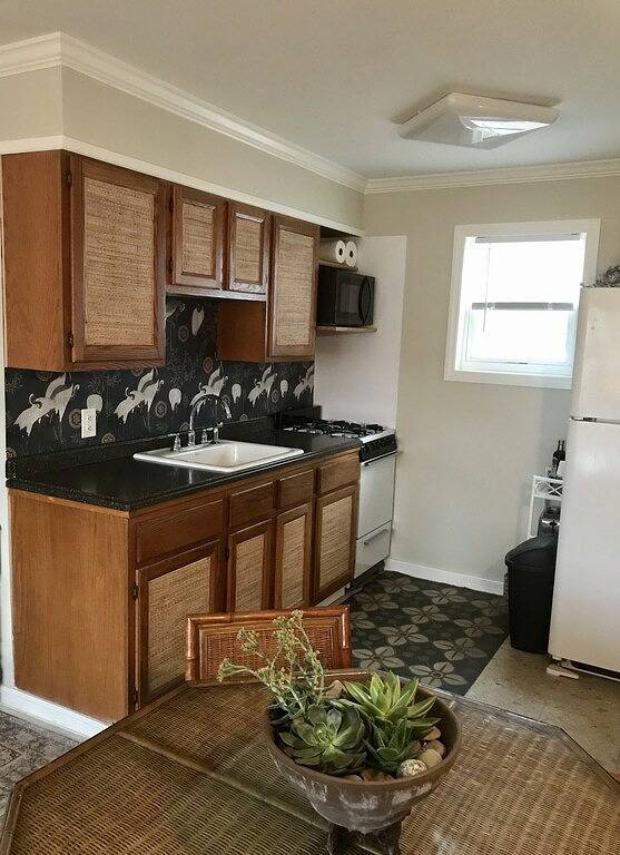 Comfy, Remodeled Beach House with Vintage Jersey Shore Charm in Toms River, Ocean County